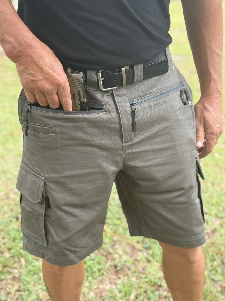 Ten pocket cargo short EDC layout